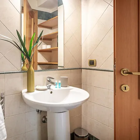 Apartment Iflat Space And Comfort In The Heart Of Monti
