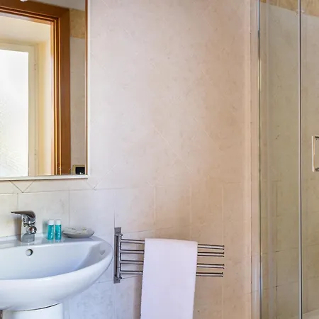 Iflat Space And Comfort In The Heart Of Monti דירה